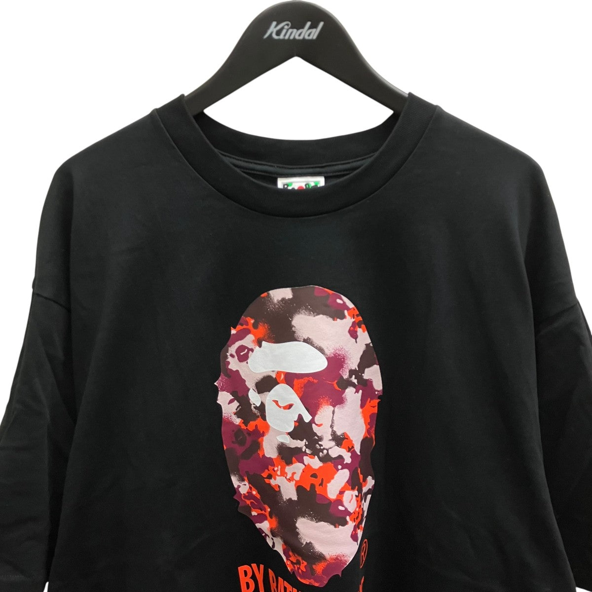A BATHING APE(アベイシングエイプ) プリントTシャツ 001TEL301342M