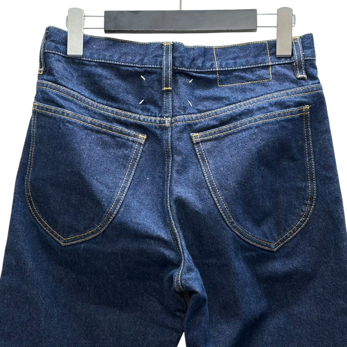 デニムパンツ