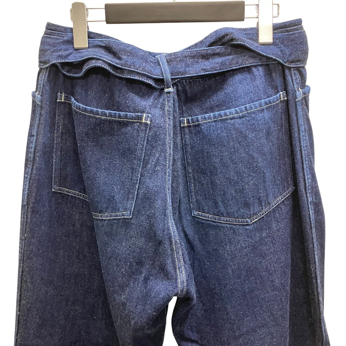 ベルテッドデニムパンツ