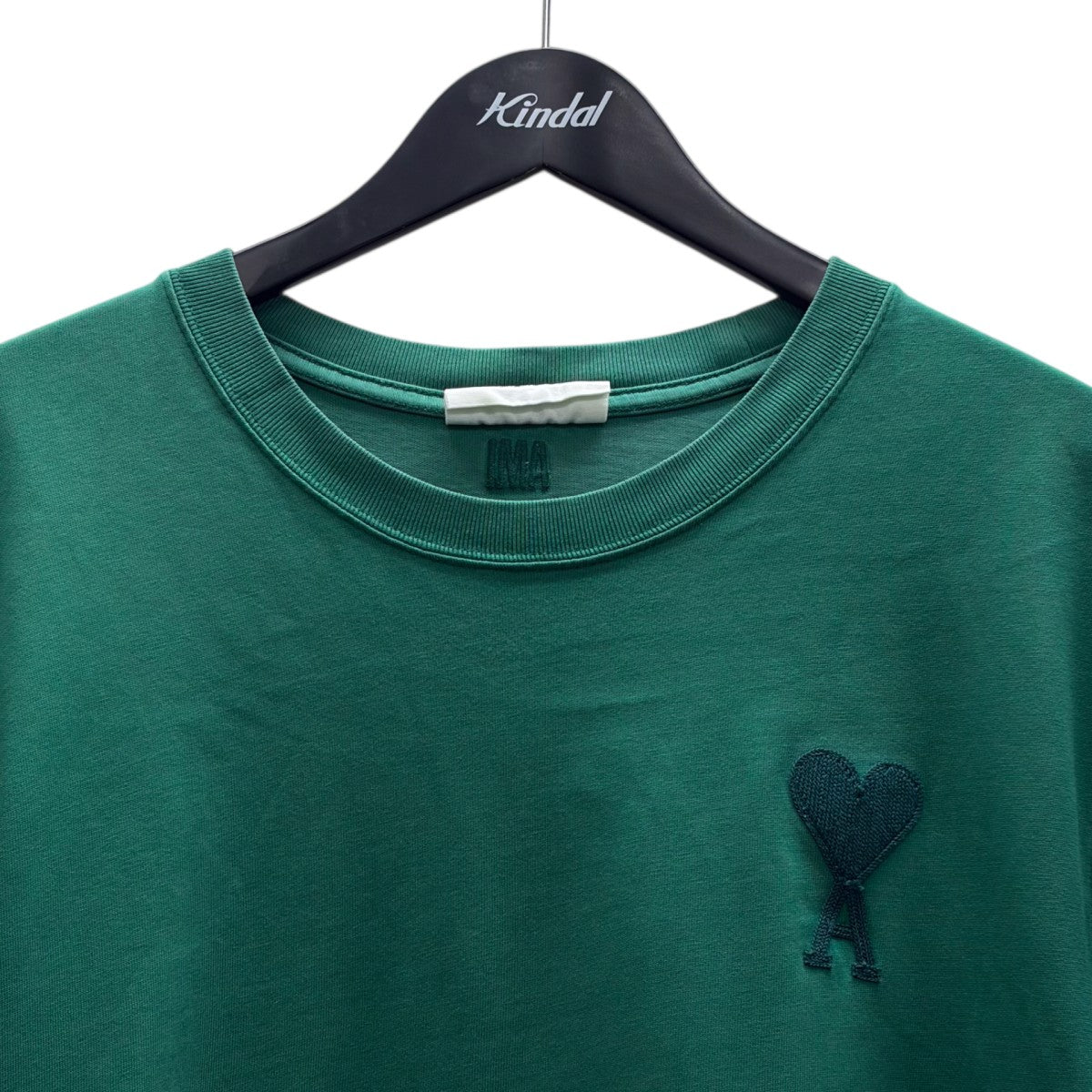 胸ハートロゴTシャツ