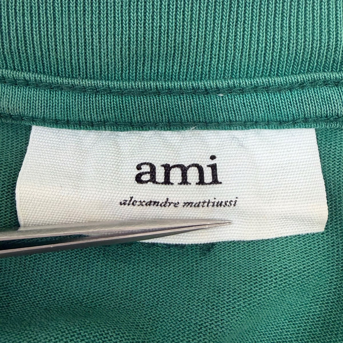 胸ハートロゴTシャツ