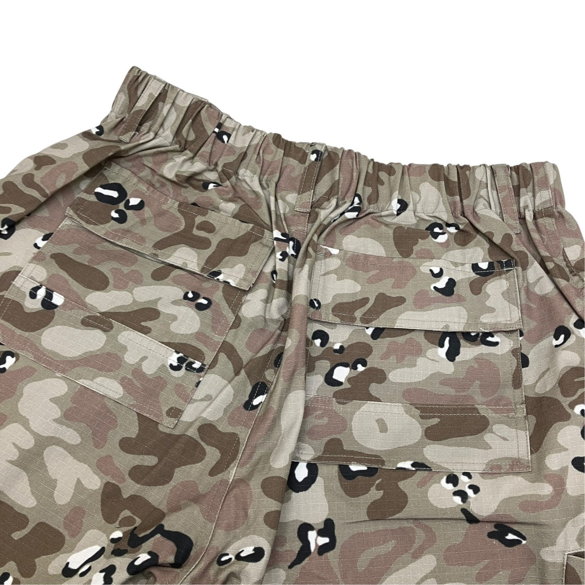 カモカーゴパンツ