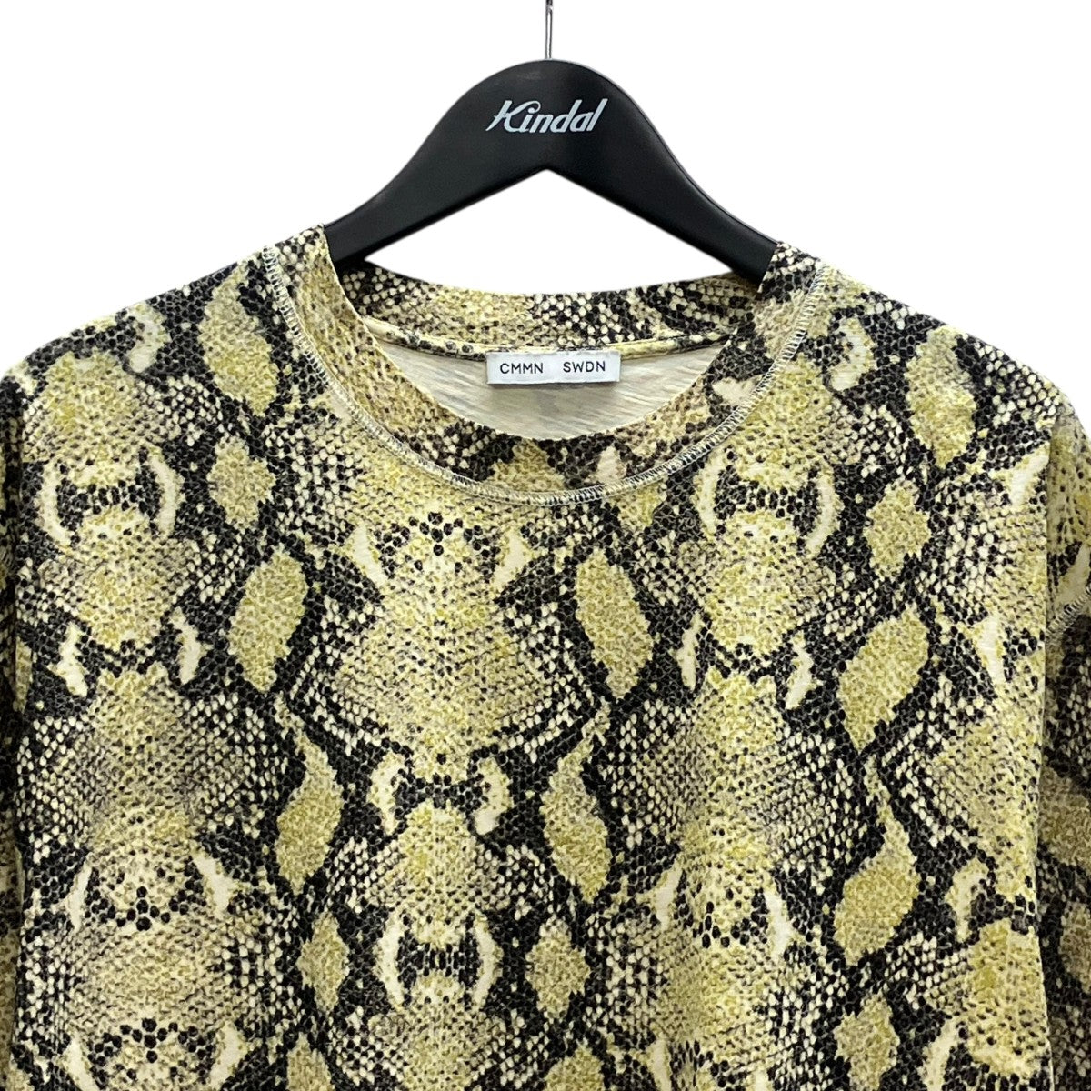 パイソン柄半袖Tシャツ