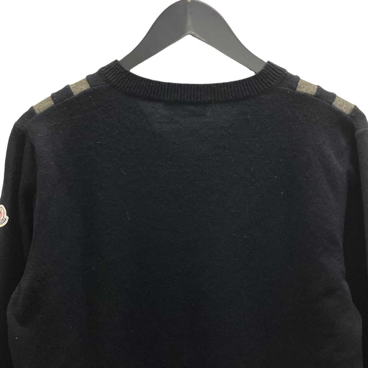 MAGLIONE SCOLLO Vネックニット