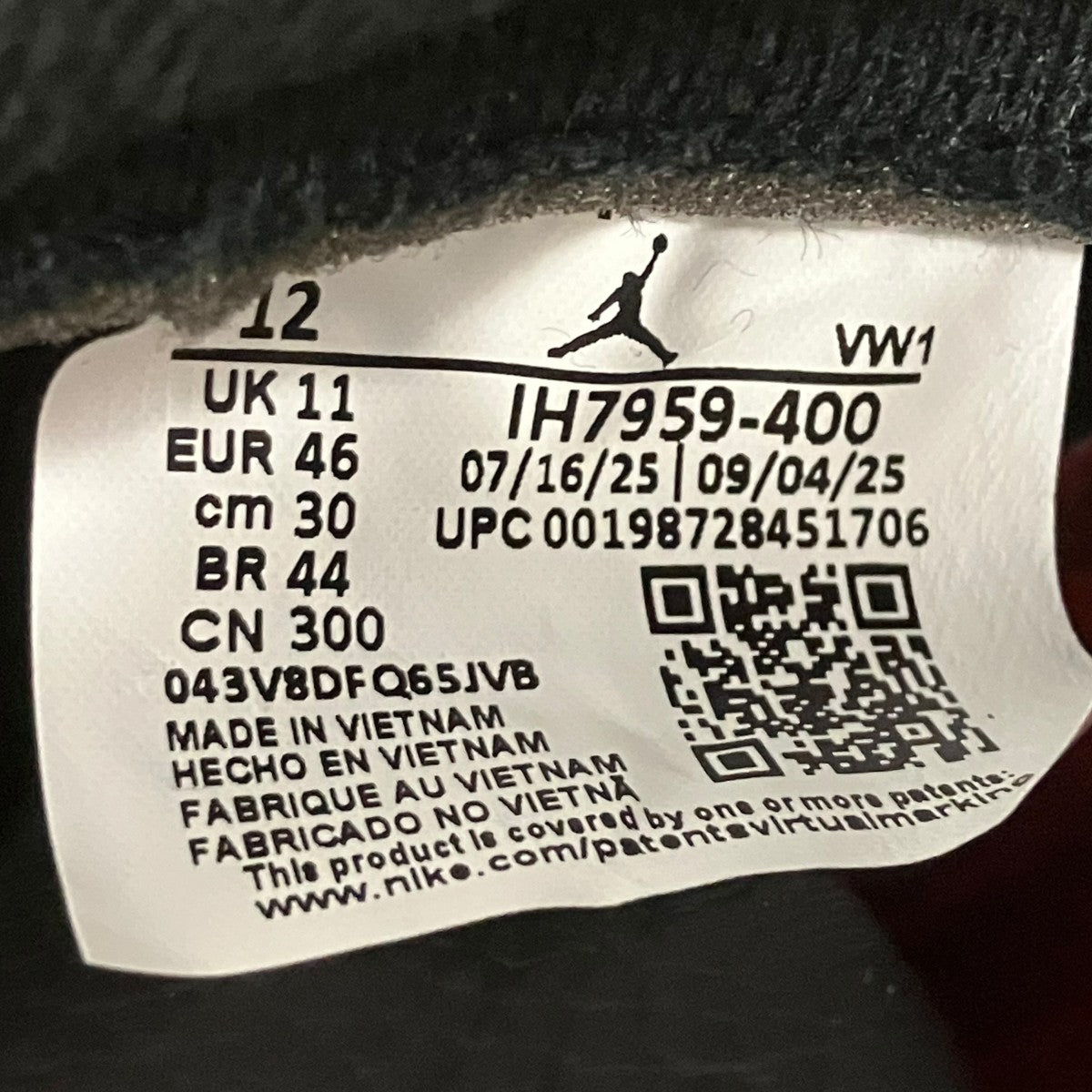 AIR JORDAN 3 RTR LSC INDIGO SP ハイカットスニーカー