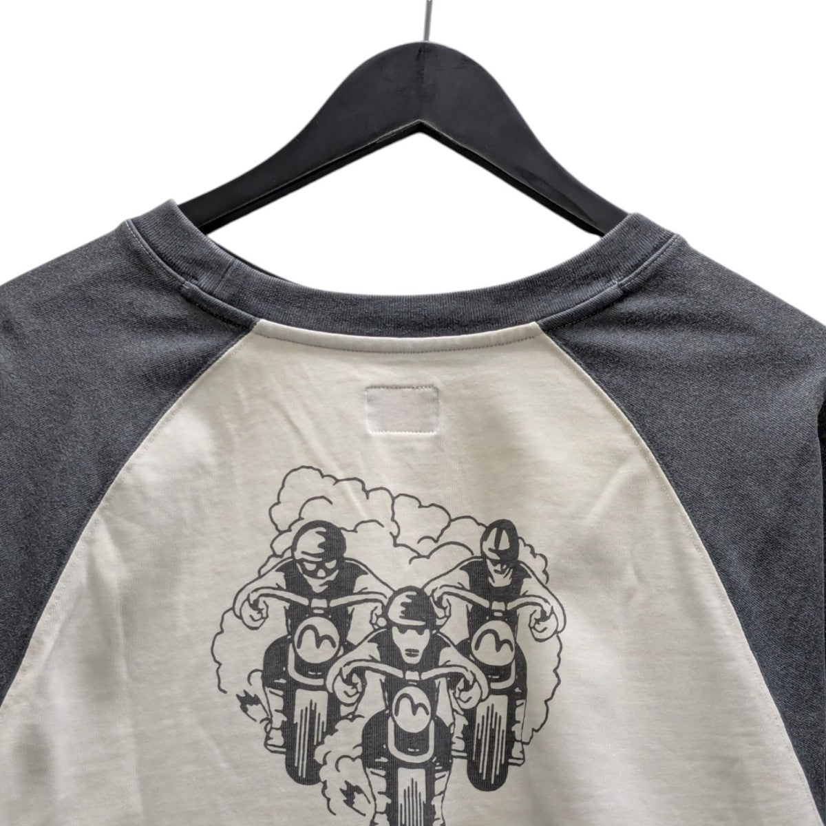 長袖Tシャツ