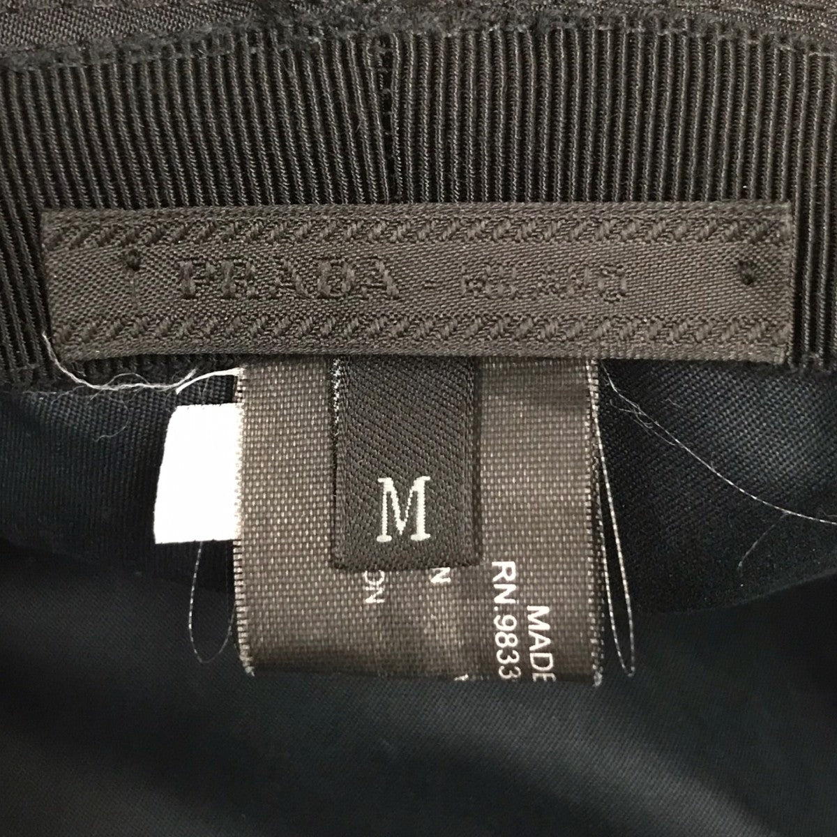 PRADA トライアングルロゴ バケットハット 古着・中古-6枚目のアイテム画像