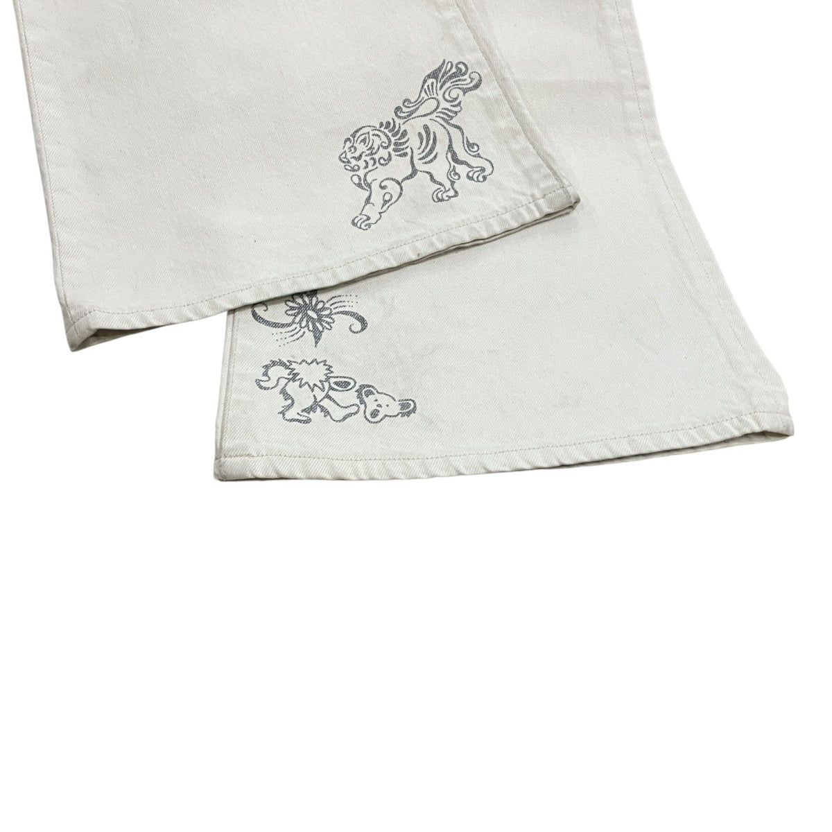 TATTOO FLASH PRINT MODERN DENIM FLARED CUT