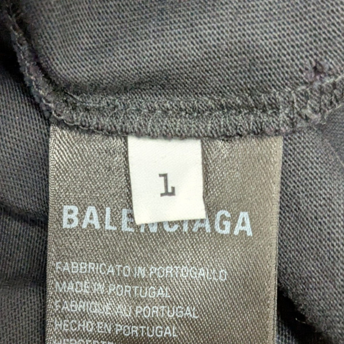 ピアッシングTシャツ