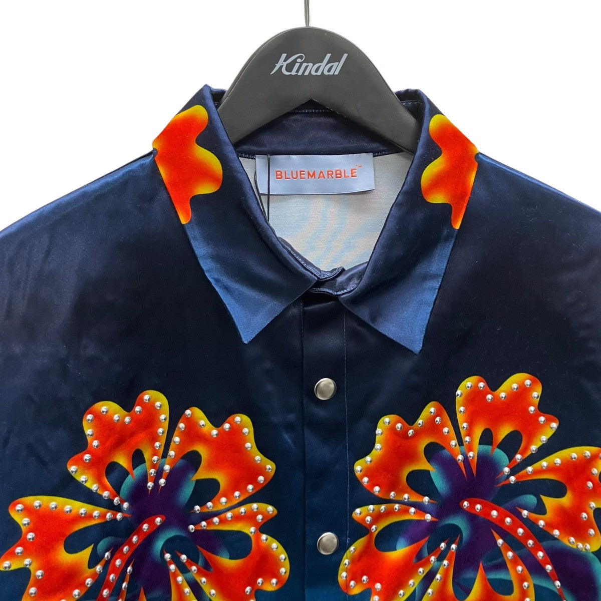 STUDDED HIBISCUS SHORTSLEEVES SHIRT ハイビスカスプリントスタッズシャツ