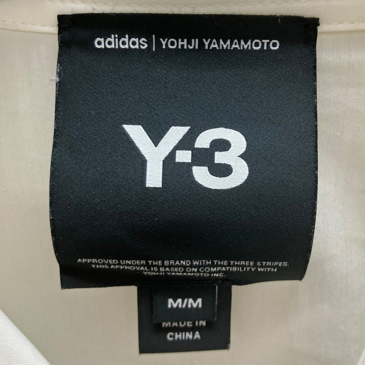 バックプリント長袖シャツ
