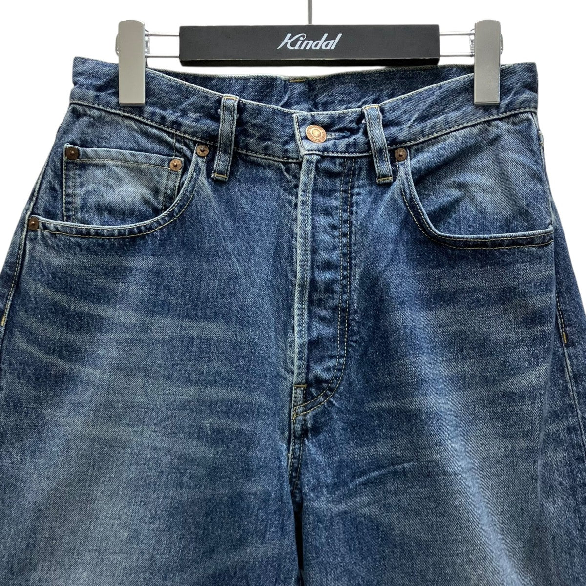 デニムパンツ
