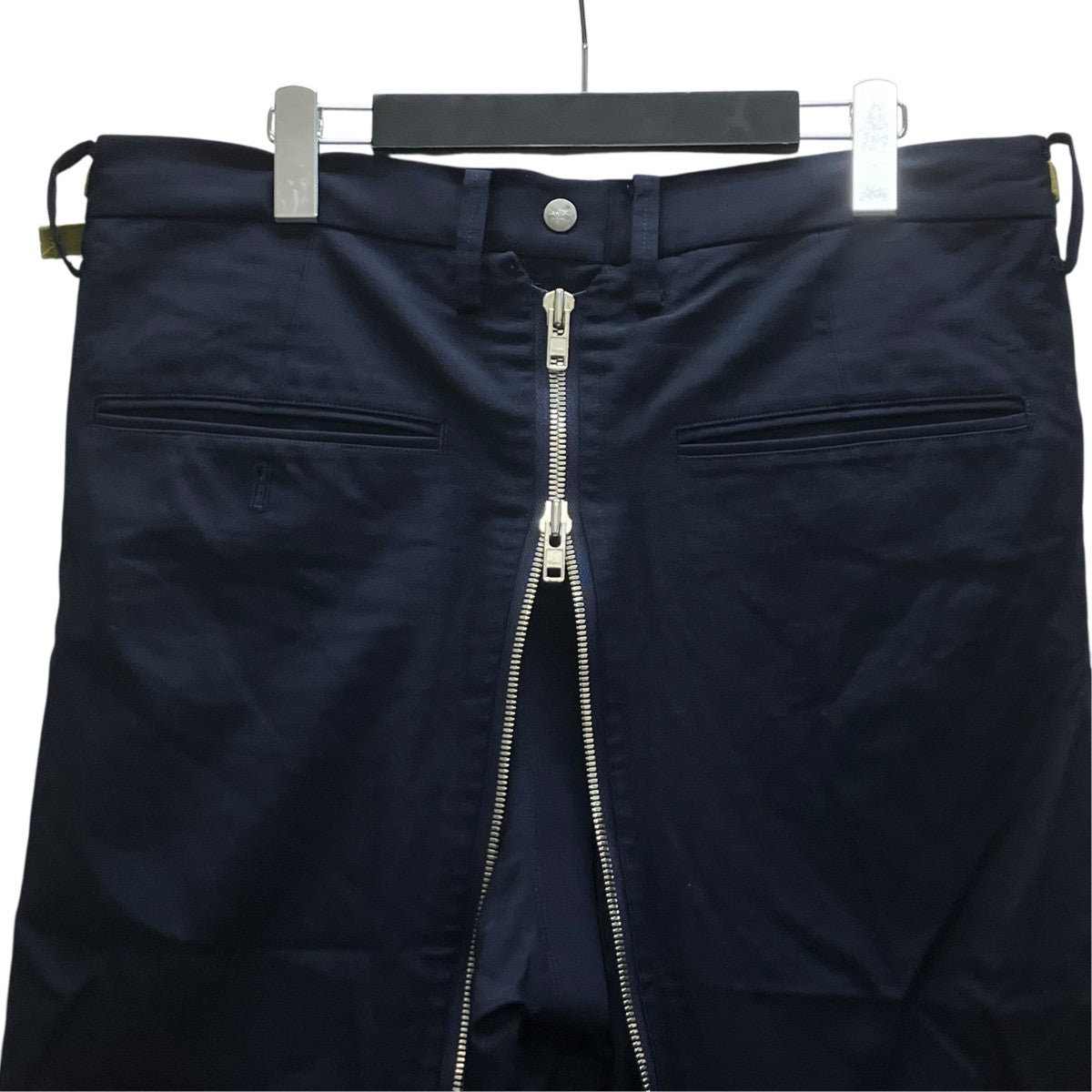 ジップパンツ