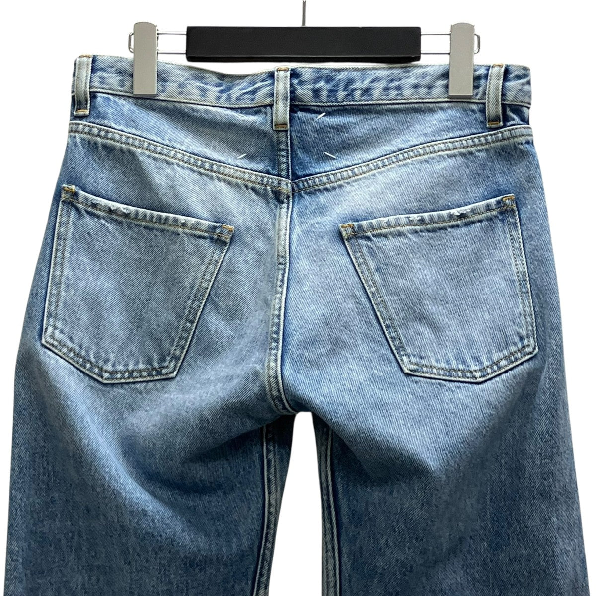 デニムパンツ