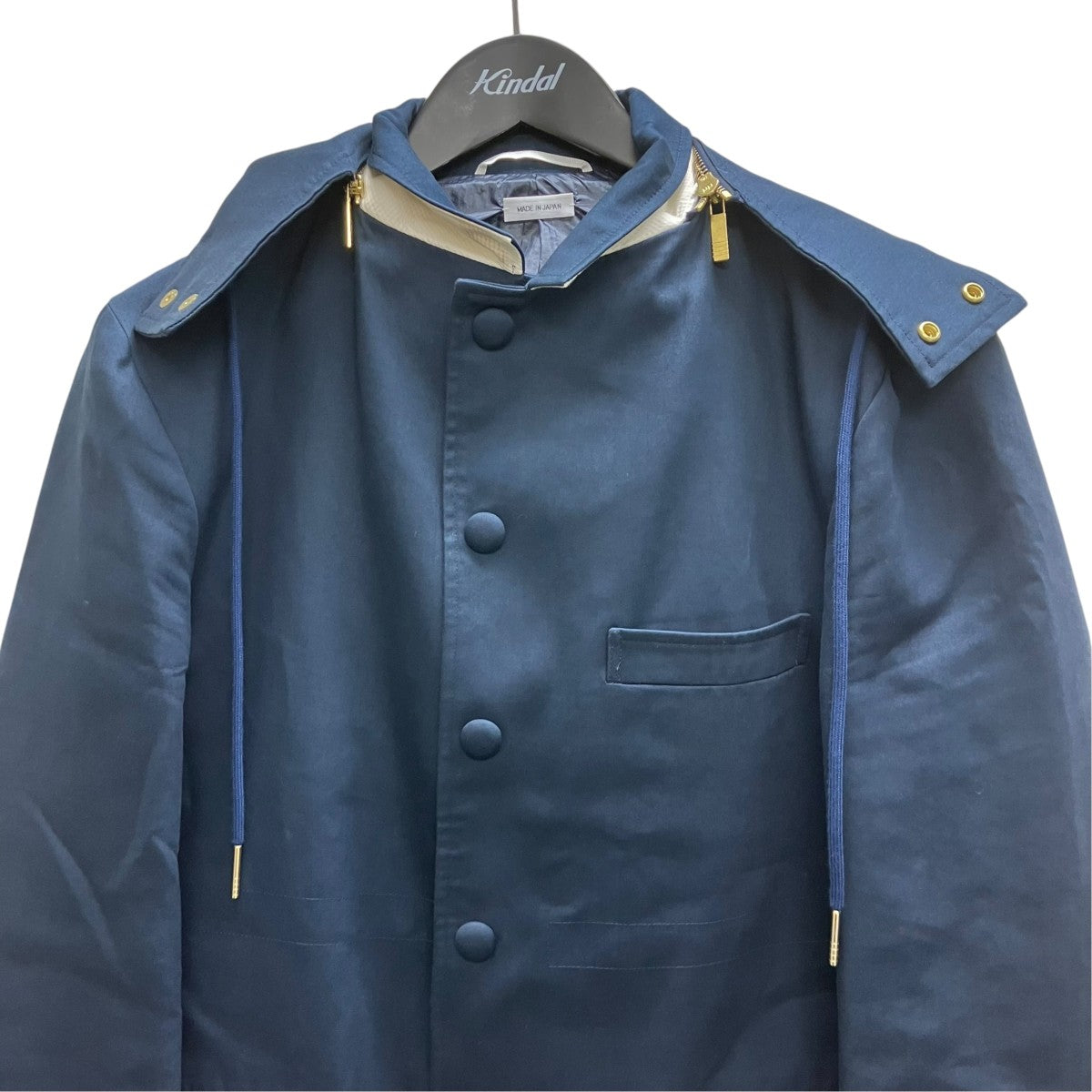 フード付きジップジャケット
