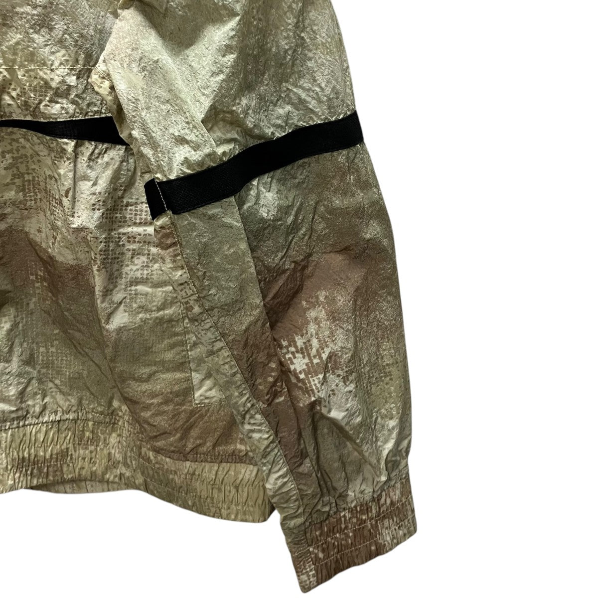 DISSOLVING GRID CAMO ON ECONYL REGENERATED NYLON  BLOUSON ナイロンジャケット