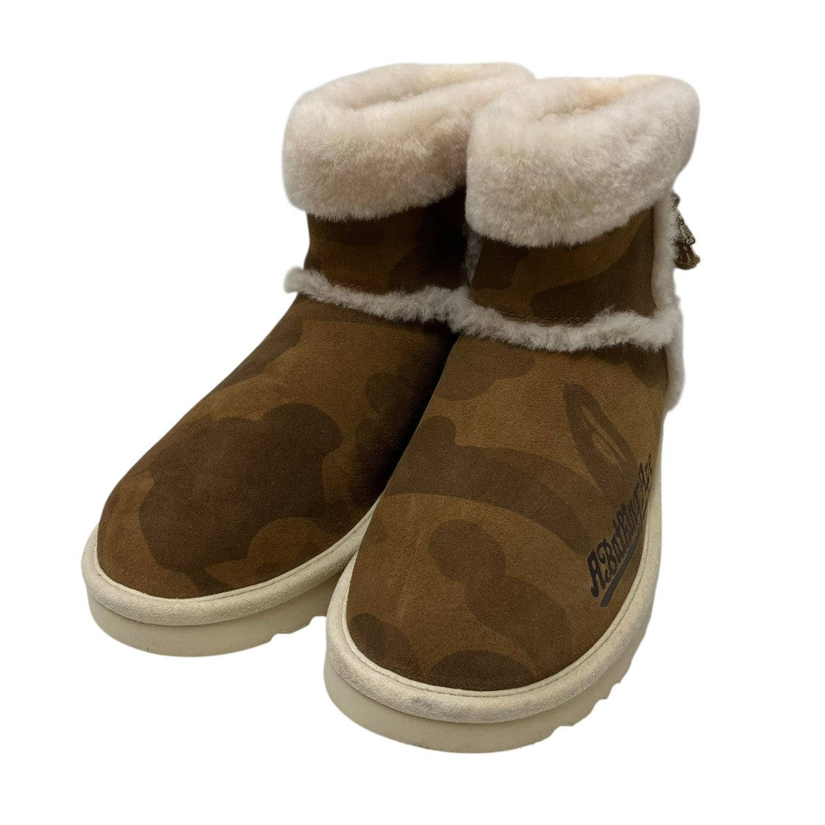 A BATHING APE×UGG BAPE CLASSIC MINI Mスウェードボアブーツ 古着・中古-1枚目のアイテム画像