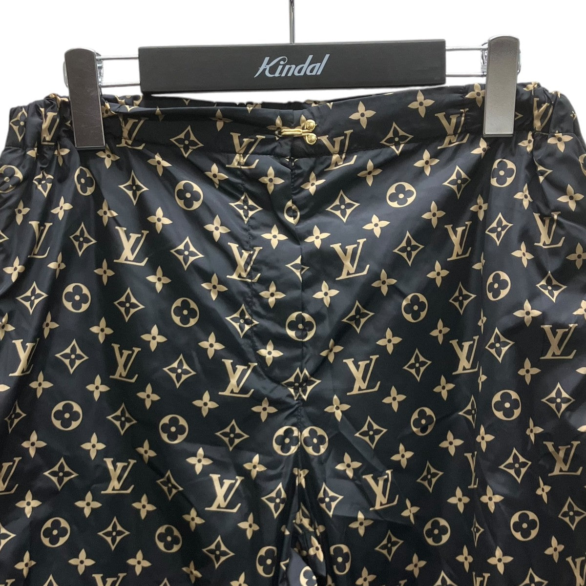 LOUIS VUITTON ステンシルエフェクト モノグラム ジョギングパンツ 古着・中古-2枚目のアイテム画像