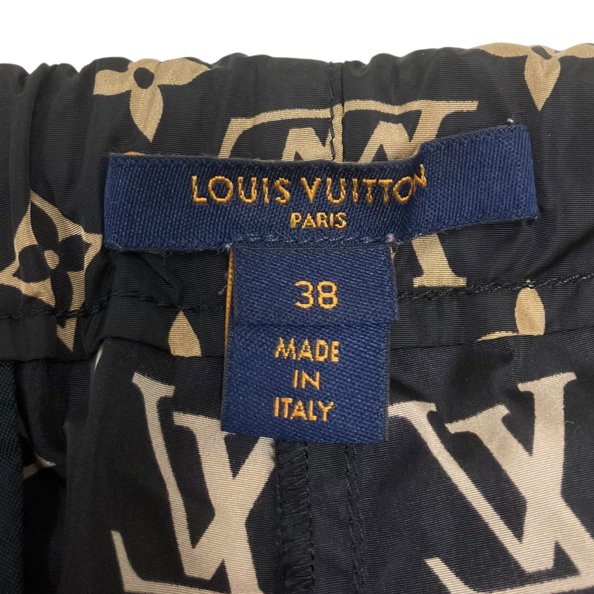 LOUIS VUITTON ステンシルエフェクト モノグラム ジョギングパンツ 古着・中古-6枚目のアイテム画像