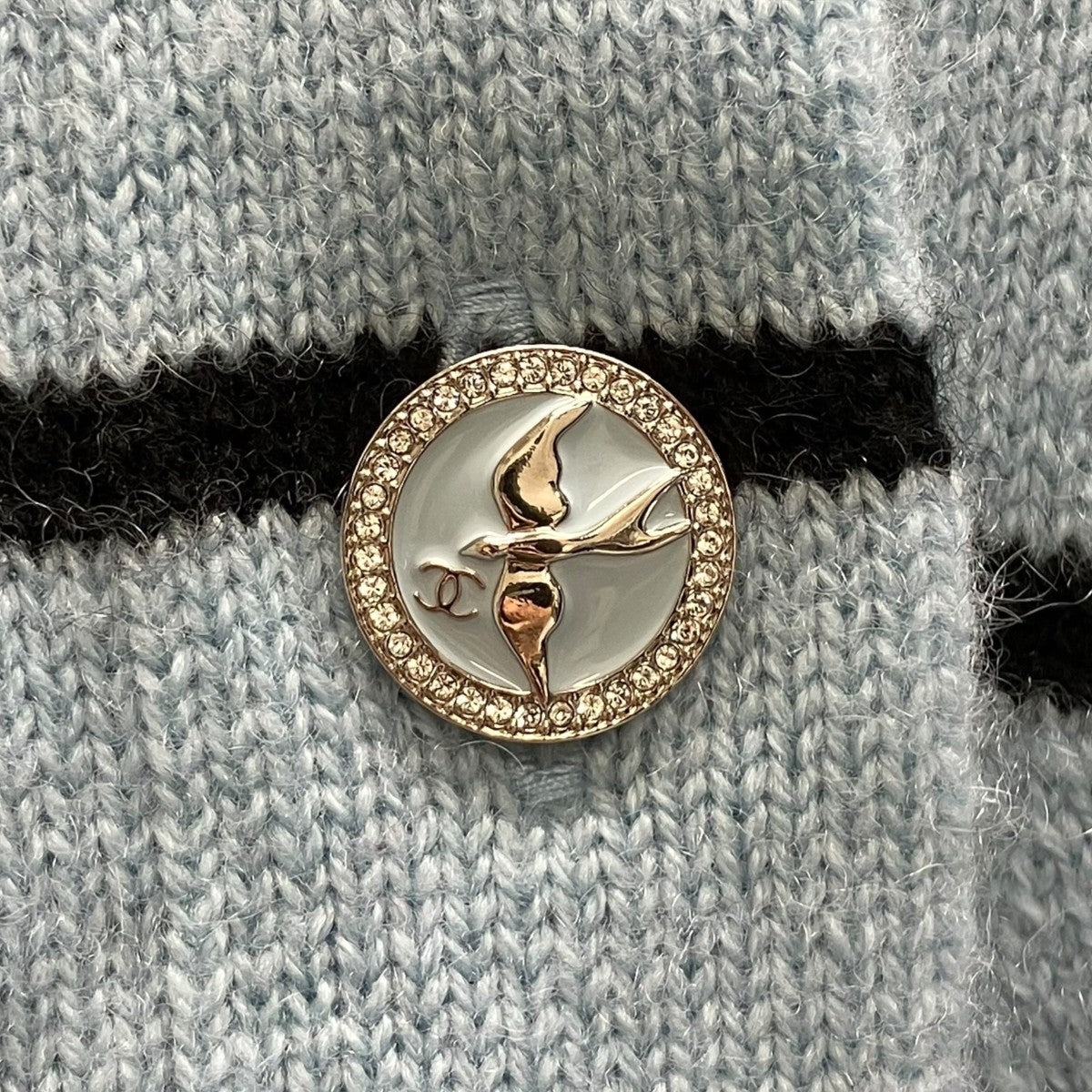 CHANEL 25SS カシミヤボーダーカーディガン 古着・中古-6枚目のアイテム画像