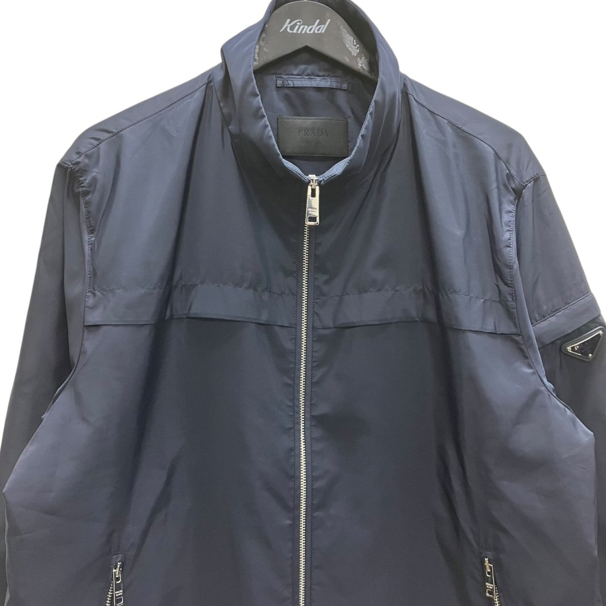 トライアングルロゴジップジャケット