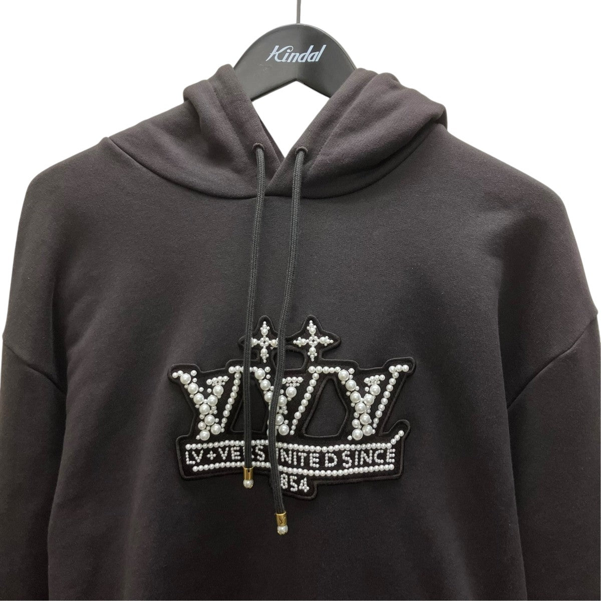 LOUIS VUITTON 25SS パールエンベリッシュドプルオーバーパーカー フードパーカー 古着・中古-2枚目のアイテム画像
