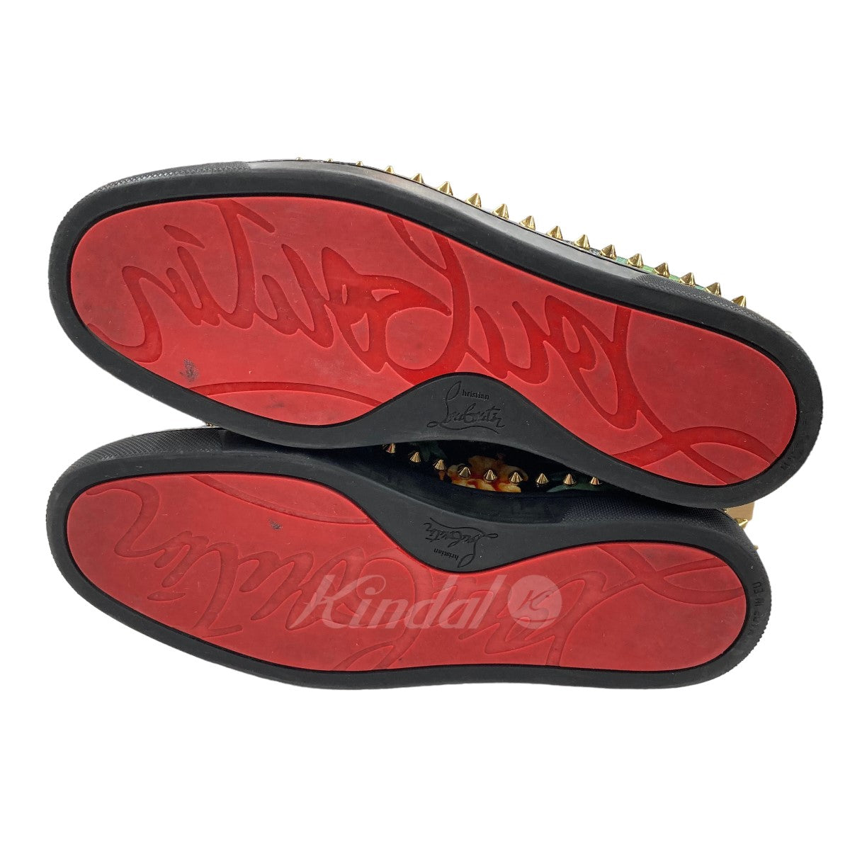 CHRISTIAN LOUBOUTIN(クリスチャンルブタン) 「PIK BOAT FLAT CALF HAWAII」 スタッズスリッポン