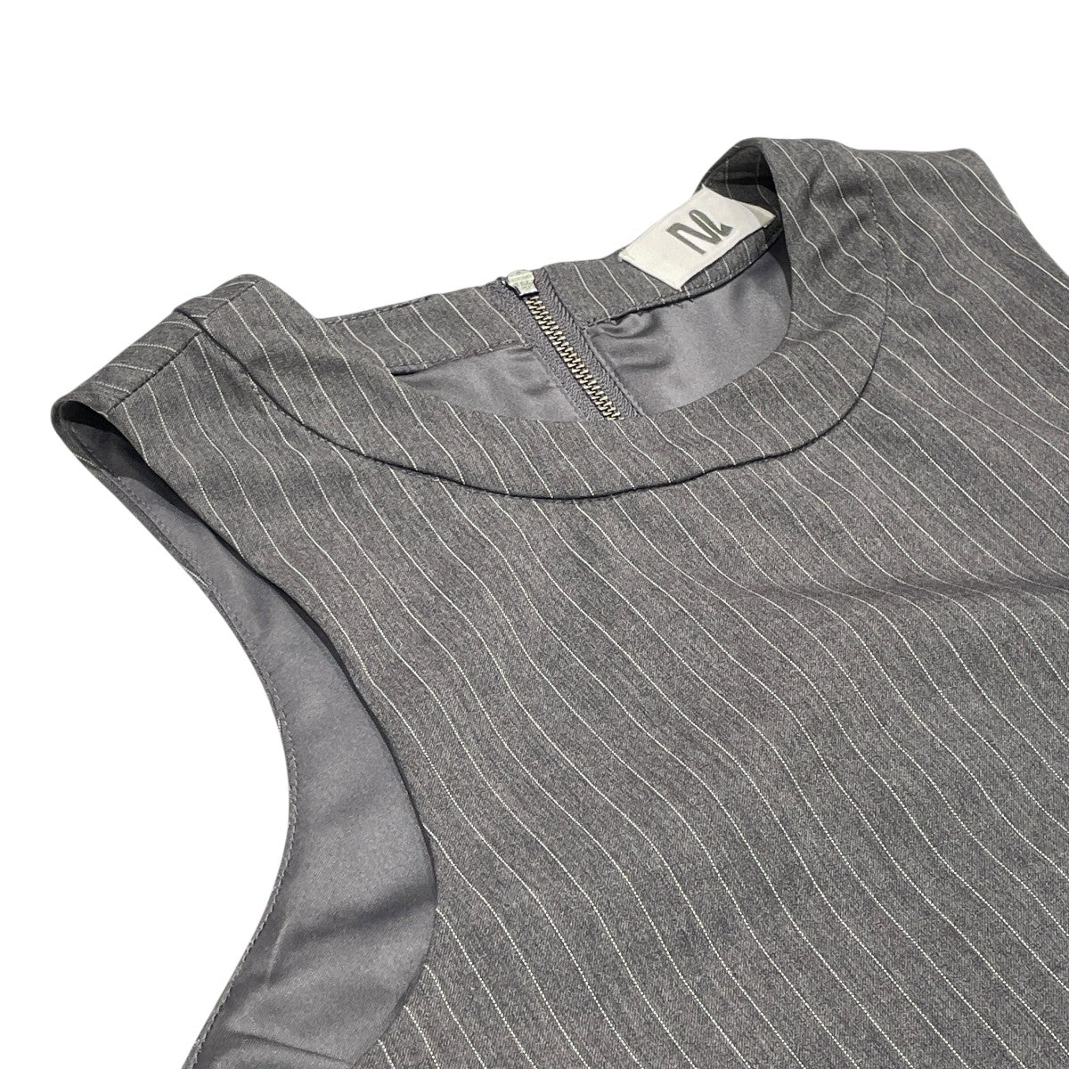 PINSTRIPE AMERICANSLEEVE TOPSベストMUH 04070 A