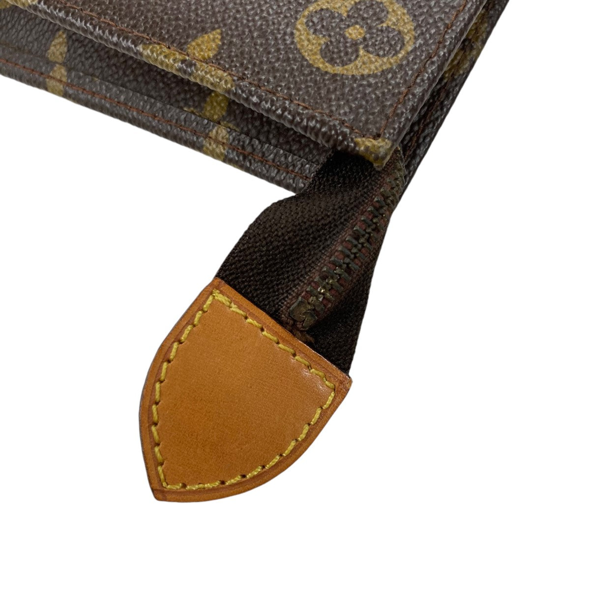 LOUIS VUITTON(ルイヴィトン) モノグラム ポシェット トワレット15ポーチM47546 M47546 861 ブラウン サイズ  Free｜【公式】カインドオルオンライン ブランド古着・中古通販【kindal】