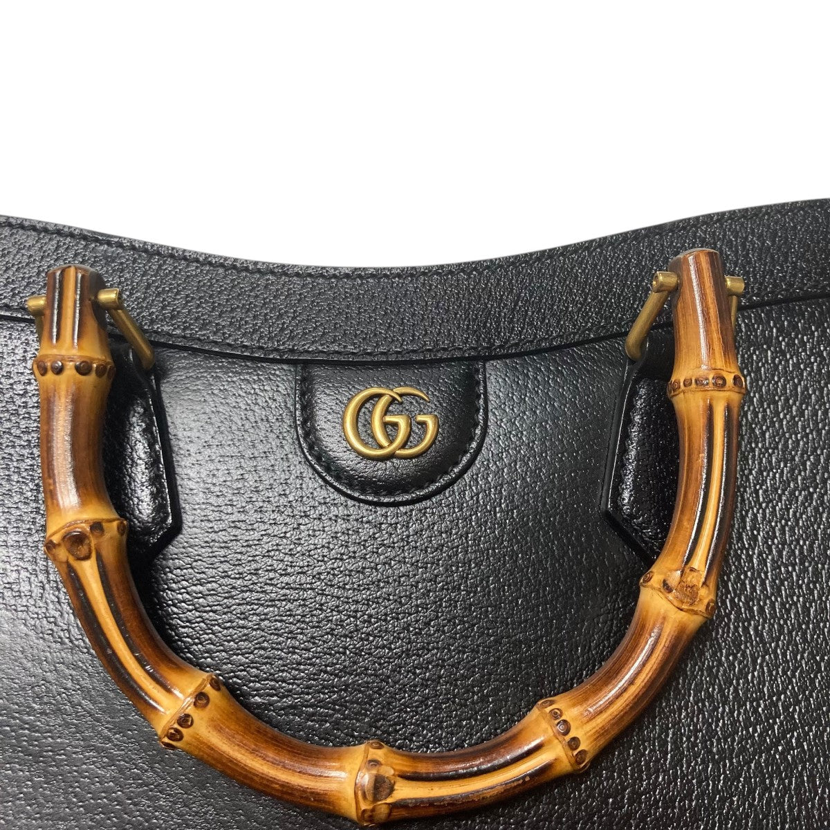 GUCCI グッチ バンブー ダイアナ トートバッグ ハンドバッグ ラージ グッチ“バンブーハンドル”の「グッチ ダイアナ」バッグ新作