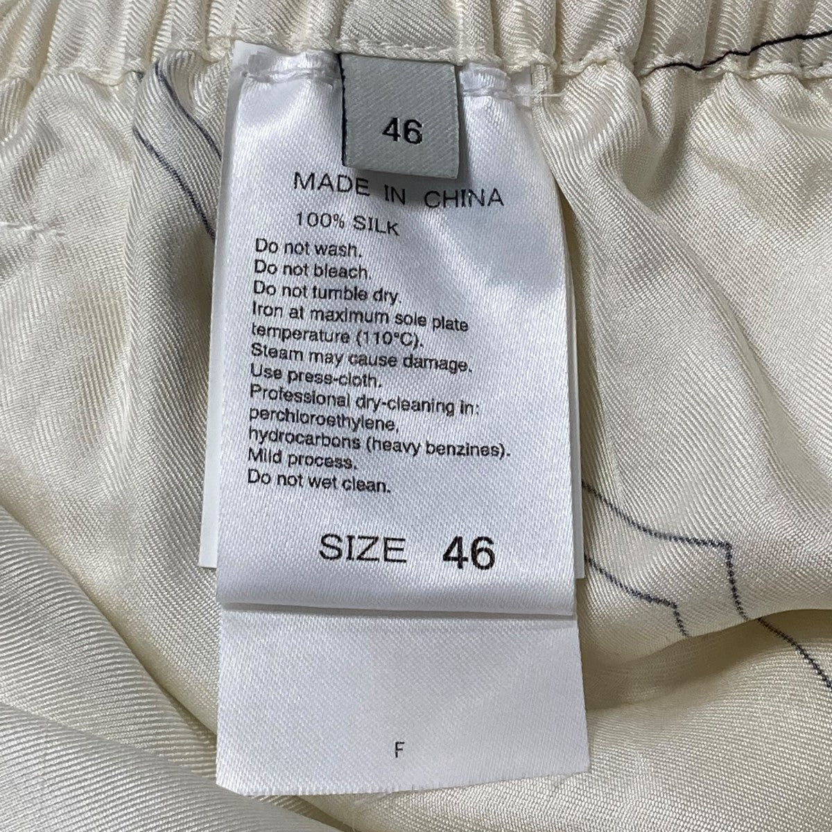 Silk elastic waistband shortsシルクハーフパンツBFS 14130 A