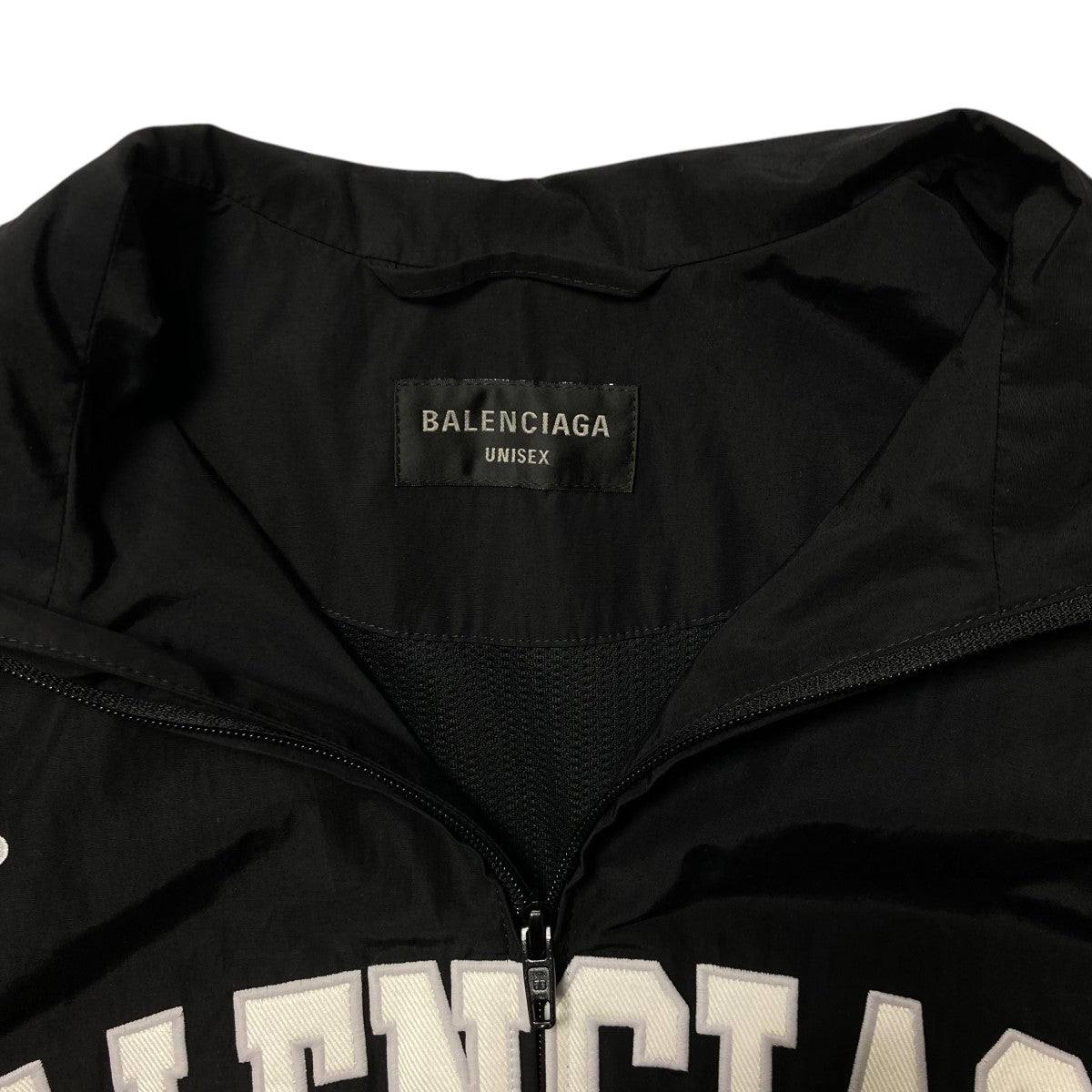 バレンシアガ スポーティー B プルオーバー パフィジャケット 720156 BALENCIAGA(バレンシアガ) Basketball Series トラックスーツ