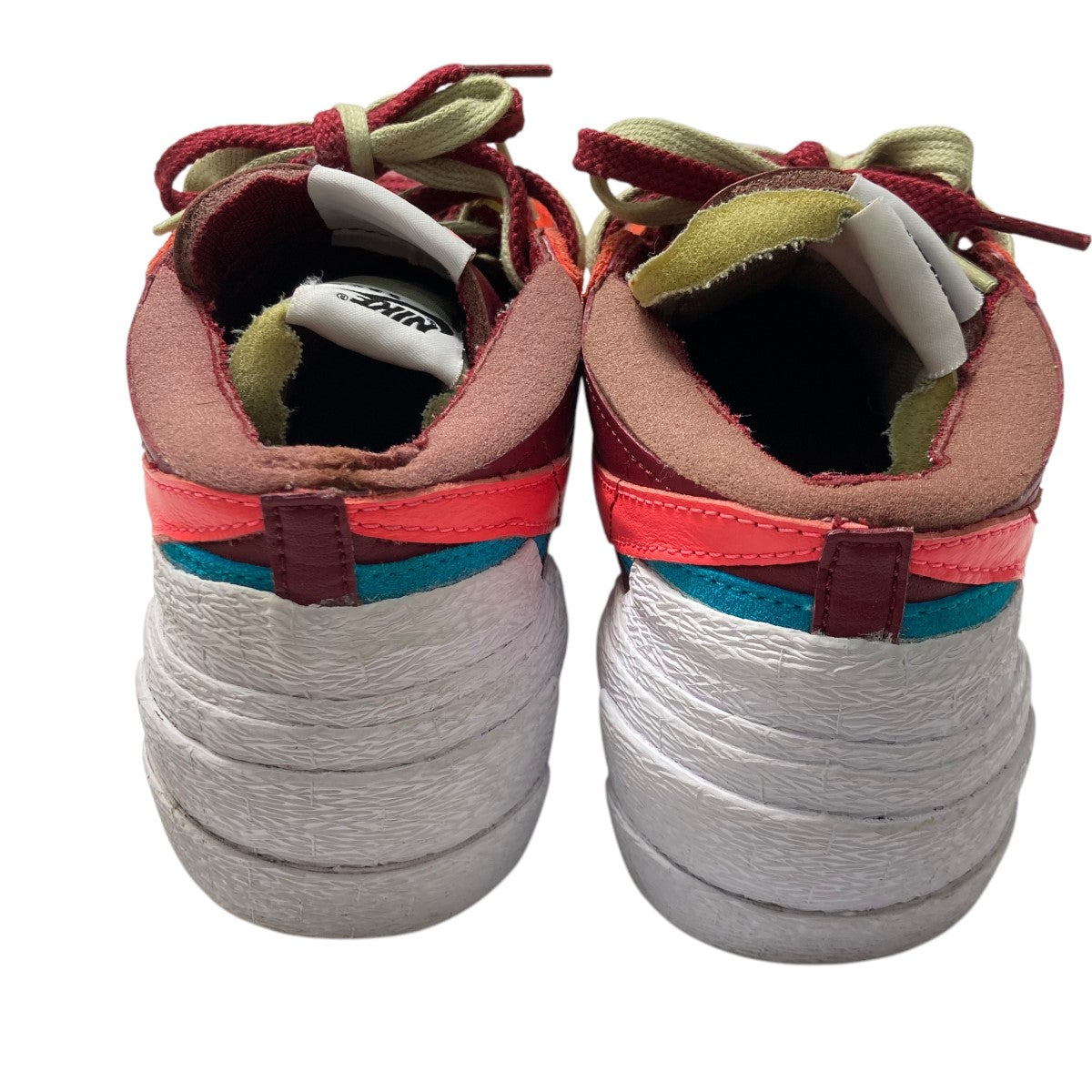KAWS×sacai×Nike Blazer Low Team Red スニーカーDM7901-600 DM7901