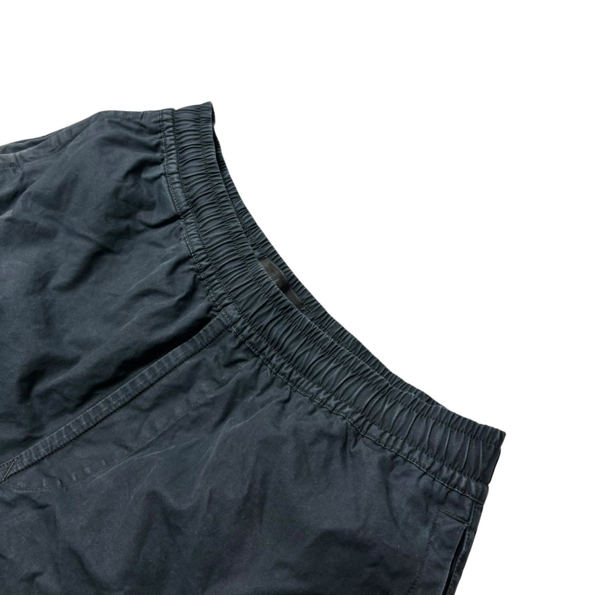 STONE ISLAND(ストーンアイランド) Ghost Cargo Shortsショート STONE ISLAND(ストーンアイランド) Ghost Cargo Shortsショート