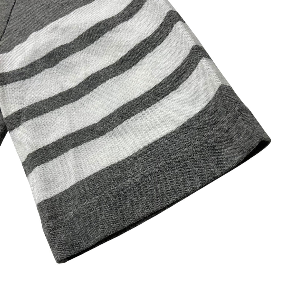トム・ブラウン Thom Browne ジャージー2003 4バーTシャツ ラインスリーブプリントTシャツ FJS102B 07862 055 グレー THOM BROWNE トム・ブラウン Thom Browne ジャージー2003 4バーT