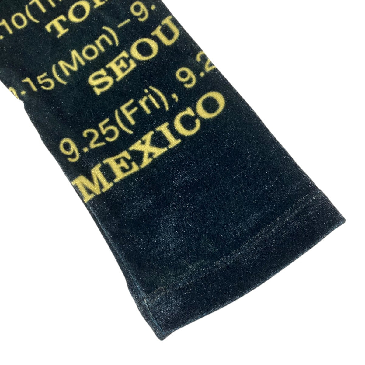 ヨウヘイオオノ YOHEI OHNO Graphic Velour High Neck グイラフィックハイネックカットソー ネイビー サイズ：36 YOHEI OHNO(ヨウヘイオオノ) Graphic Velour High Neckグイ