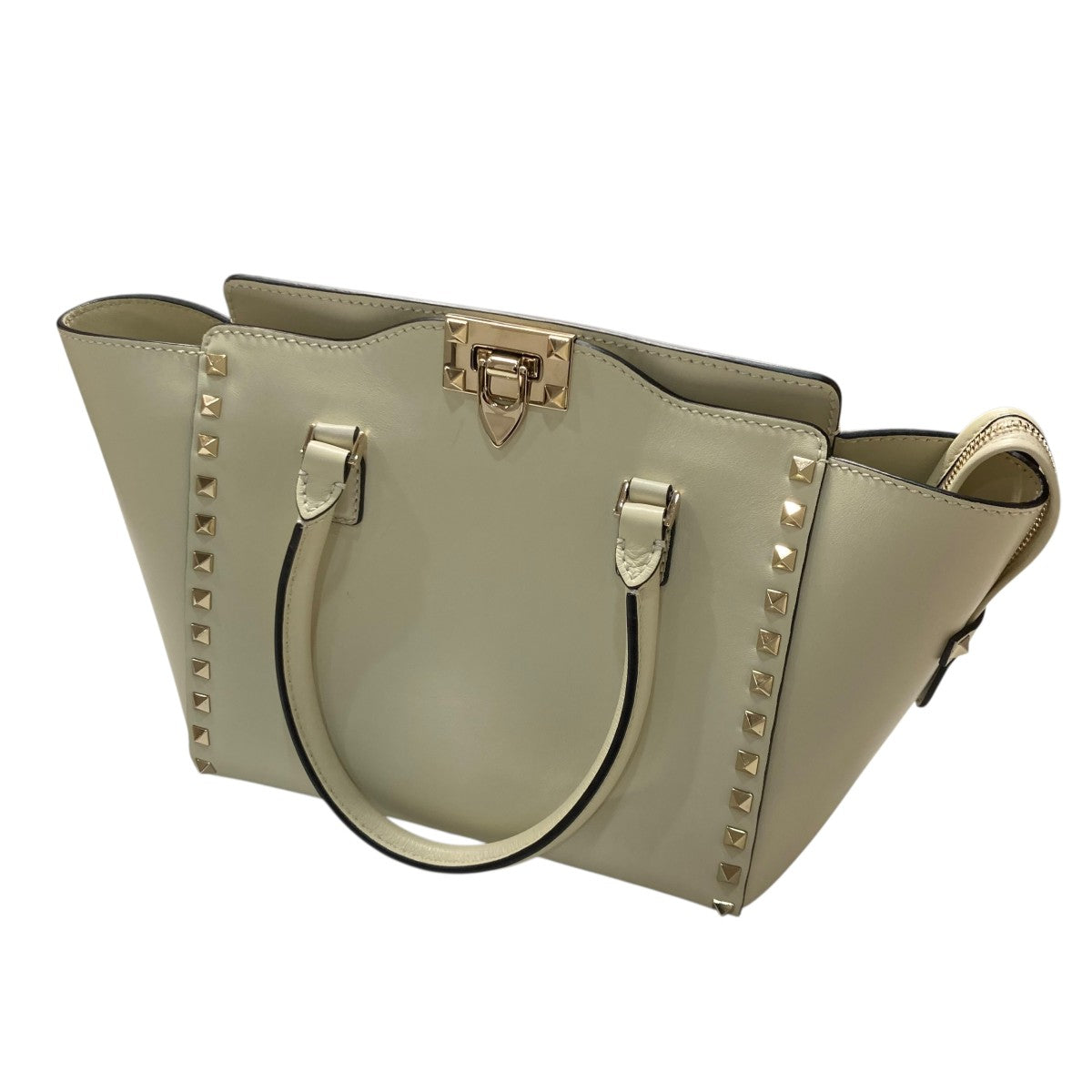 VALENTINO 2way チェーン バッグ【期間限定値下げ‼️】 VALENTINO(ヴァレンチノ) ロックスタッズ2WAYバッグZW2B0540BOL