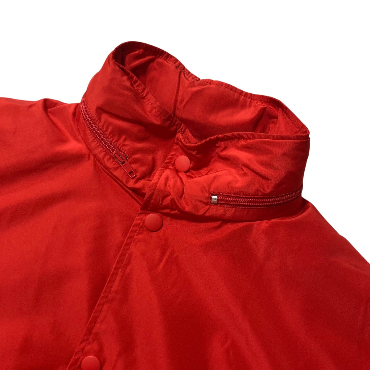 Back Logo Nylon Jacketバッグロゴフーデッドナイロンジャケット556238 TYD36
