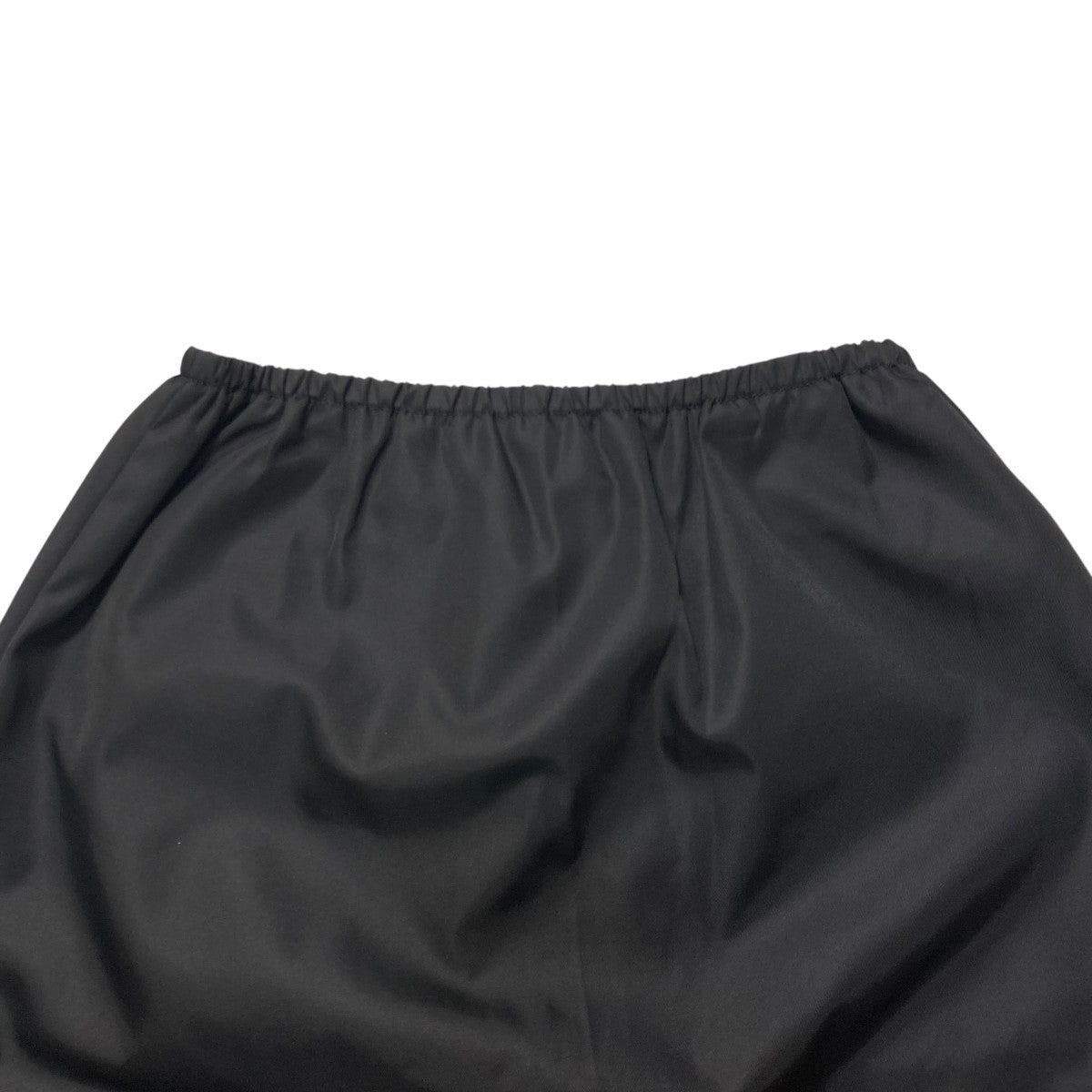 ほぼ新品です！PRADA　膝丈ショートスカート PRADA＊Re-Nylon miniskirt ナイロンミニスカート＊送料込 (PRADA/ミニ