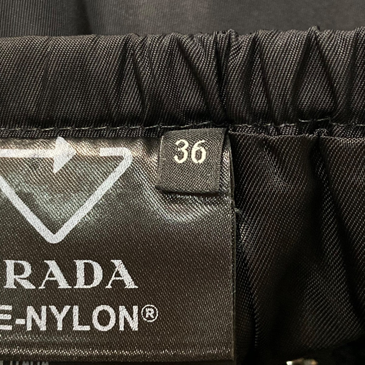 PRADA 膝丈スカート21H881 S202 1WQ8 古着・中古-6枚目のアイテム画像