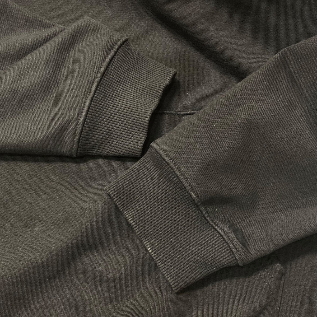 sky high farm(スカイハイファーム) プルオーバーパーカー ブラック