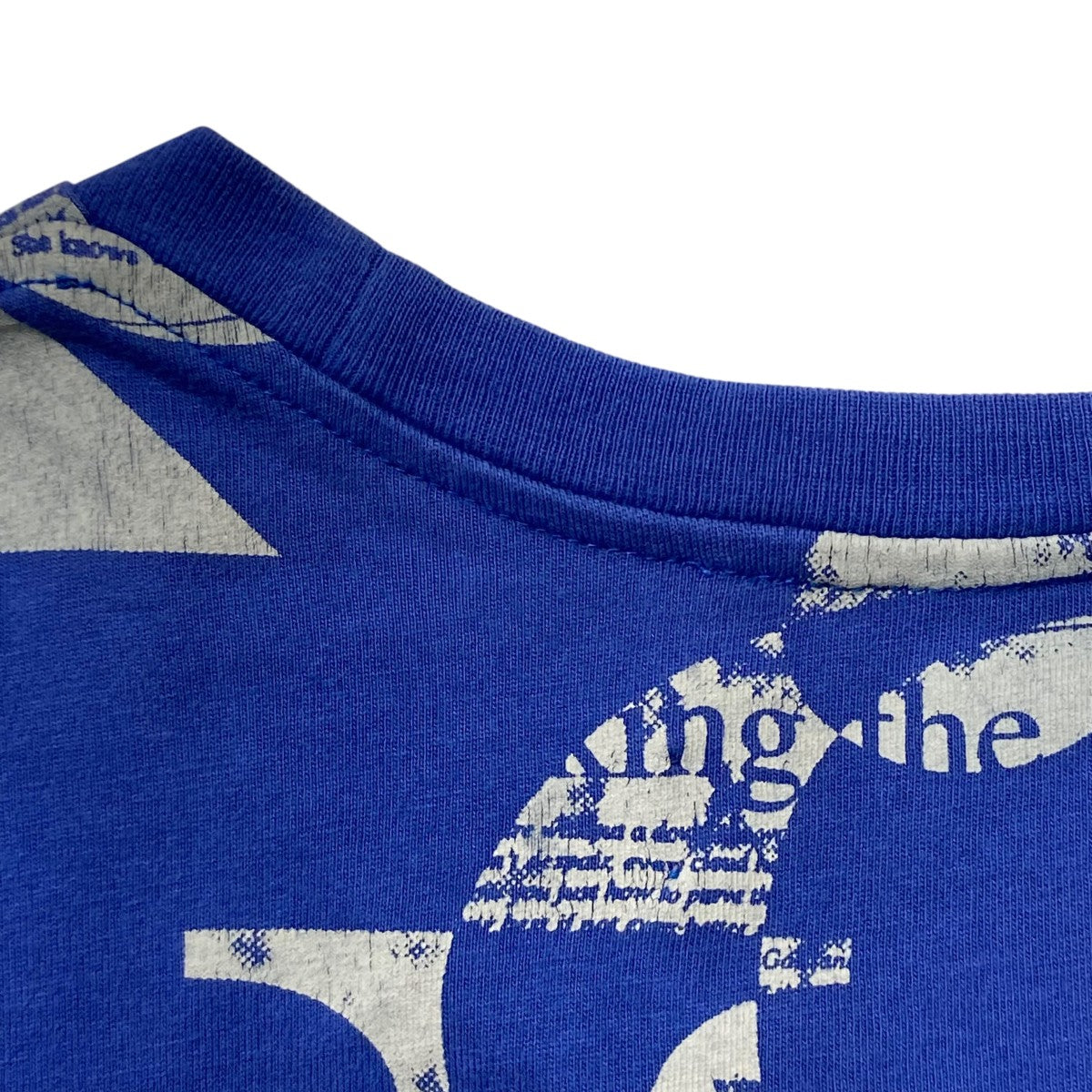 総柄Tシャツ
