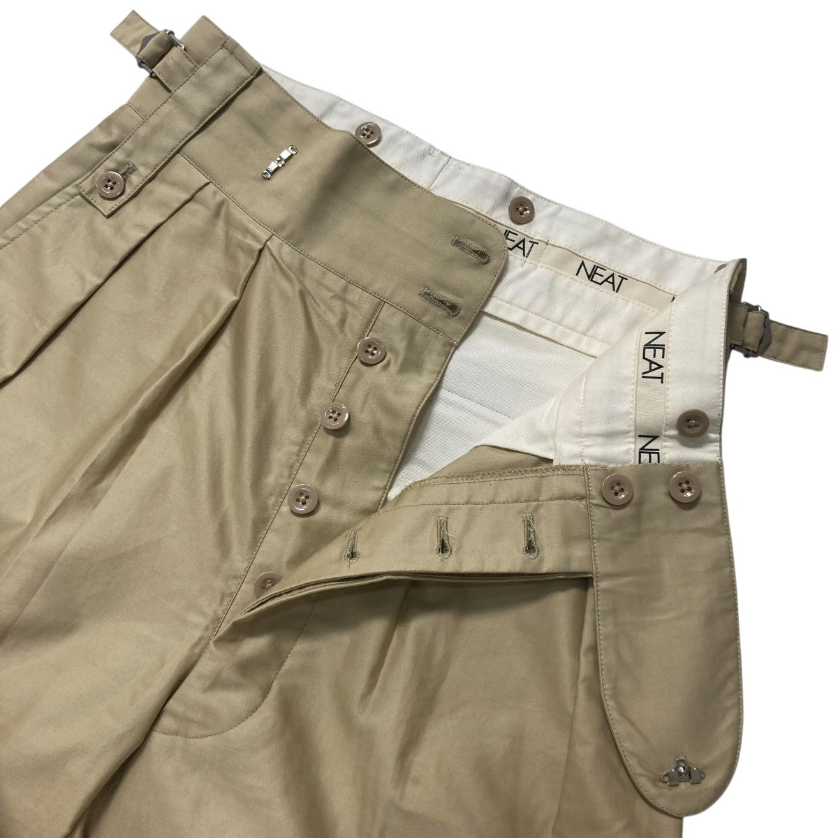 NEAT(ニート) GIZA MOLESKIN LIGHT BELTLESSスラックス ベージュ