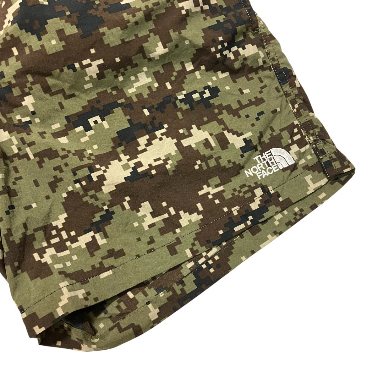 Novelty Versatile Shortドットカモ柄ハーフパンツNB42052