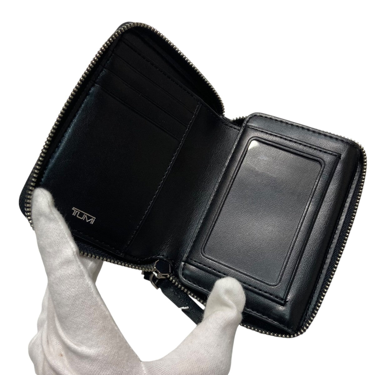 TUMI(トゥミ) Belden 三つ折りジップアラウンド レザートラベル