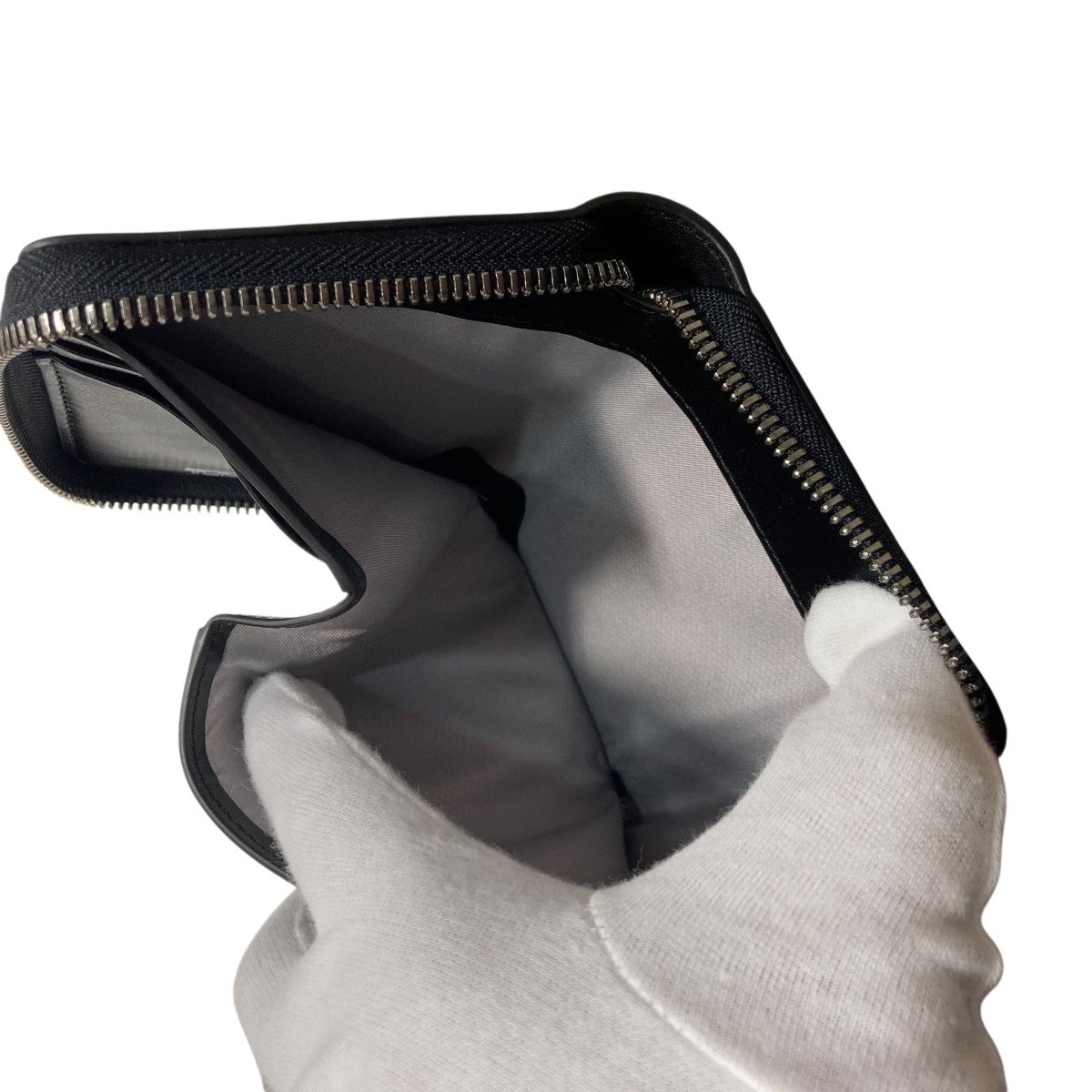 TUMI(トゥミ) Belden 三つ折りジップアラウンド レザートラベル