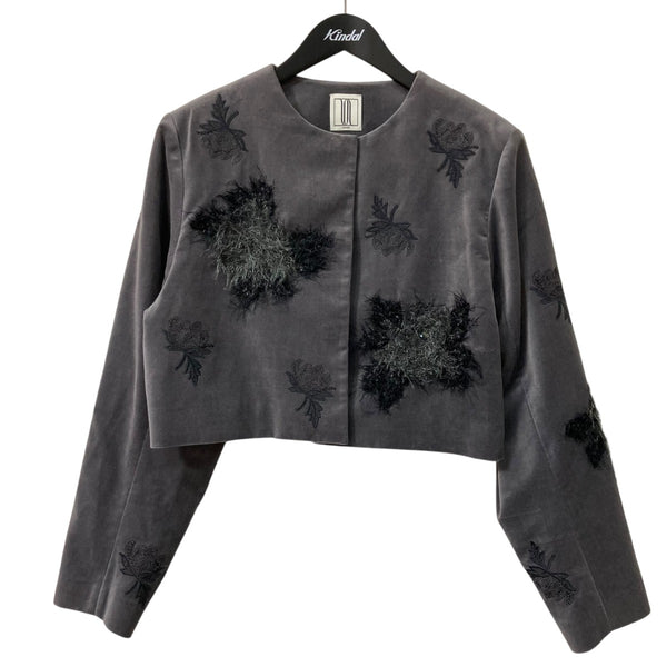 AMERI(アメリ) UND FLOWER RAISED EMBROIDERY TOPノーカラー刺繍