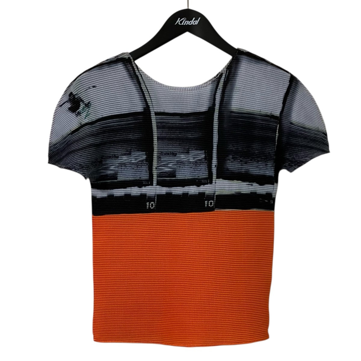 me ISSEY MIYAKE 20THグラフックTシャツMI01FK626 古着・中古-1枚目のアイテム画像