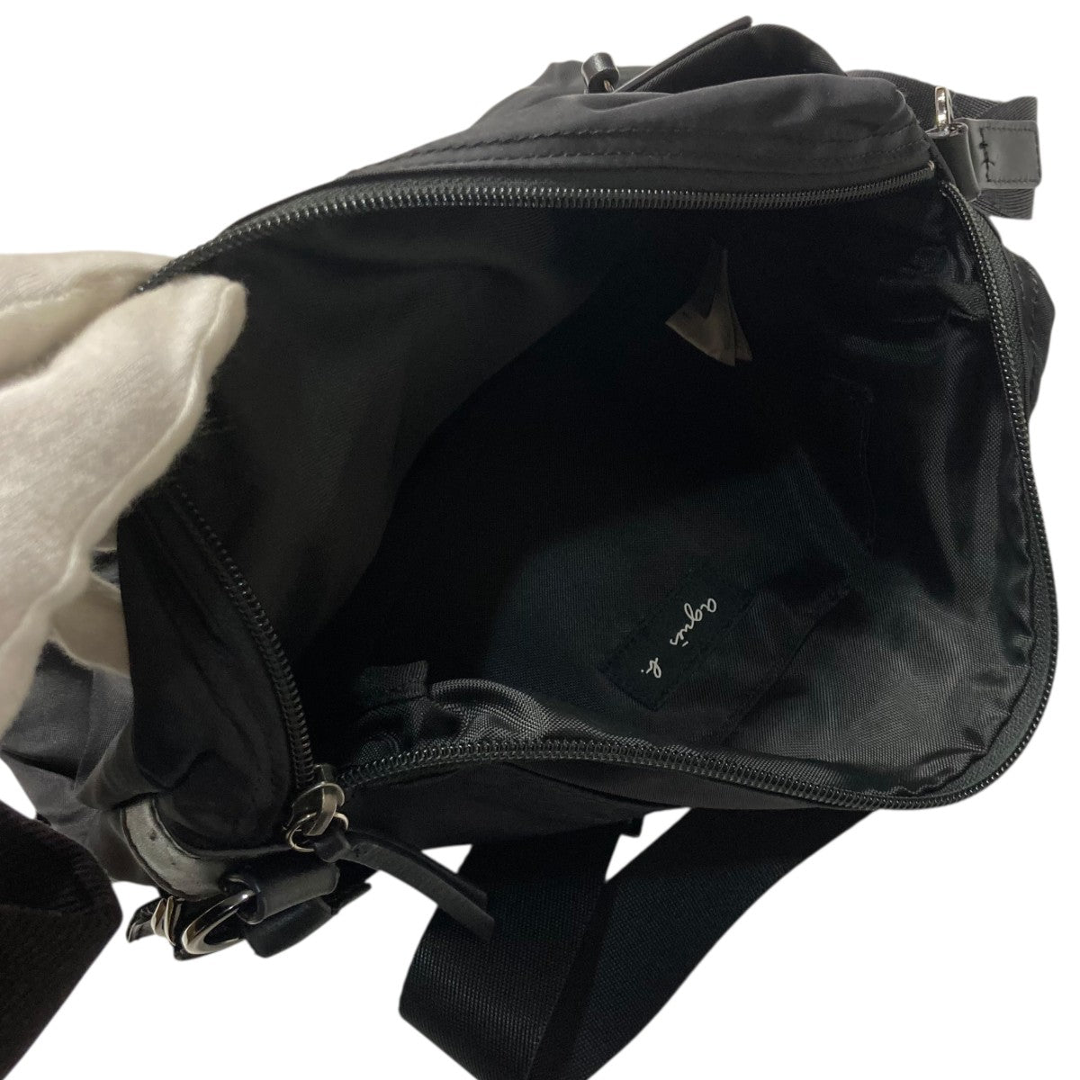 agnes b(アニエスベー) ショルダーバッグVUMOM 03 VUMOM 03 ブラック