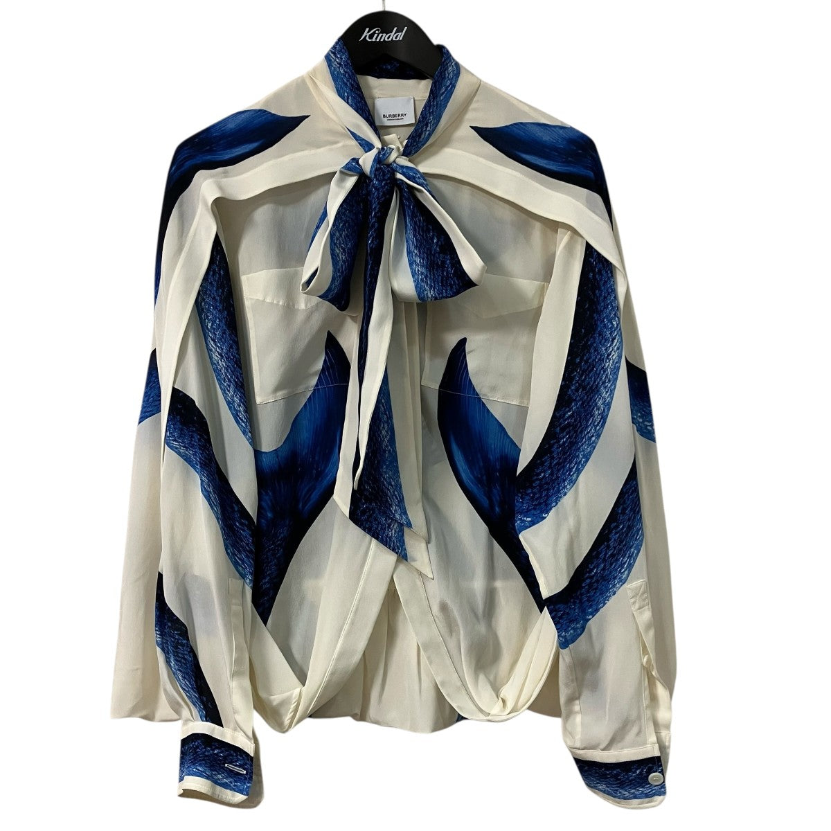 BURBERRY 変形ボウタイブラウス45678250 古着・中古-1枚目のアイテム画像